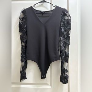 Express Lace Sleeve Bodysuit, Size Medium